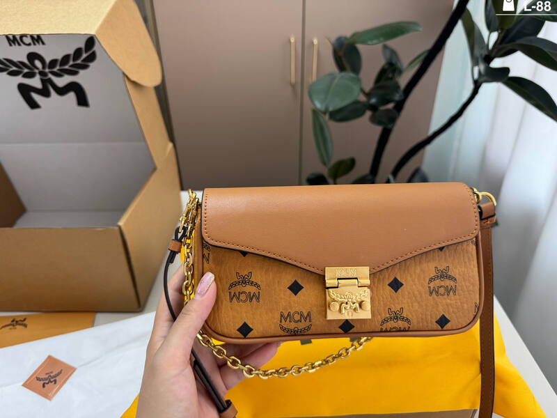 MCM Monogram 25x18x10cm shoulder bag — AAA Quality Replica