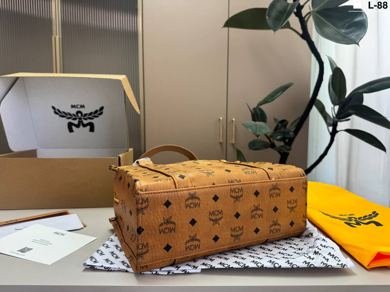 MCM Visetos shoulder bag — Premium Replica