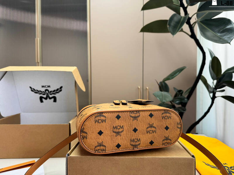 MCM Visetos 25x18x10cm shoulder bag — 1:1 Replica