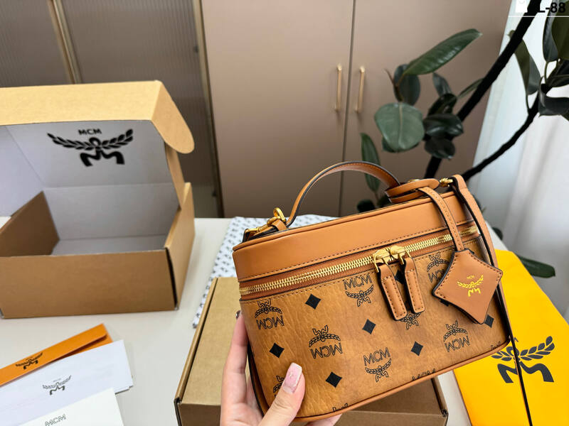 MCM Visetos 25x18x10cm shoulder bag — 1:1 Replica
