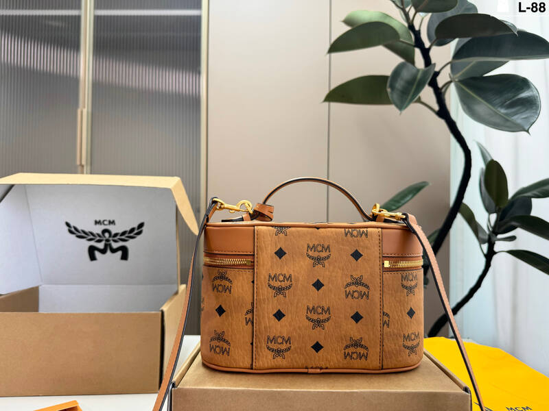 MCM Visetos 25x18x10cm shoulder bag — 1:1 Replica