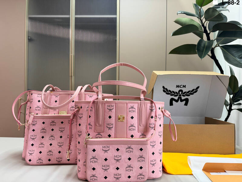 MCM Toni Visetos shoulder bag — AAA Quality Replica