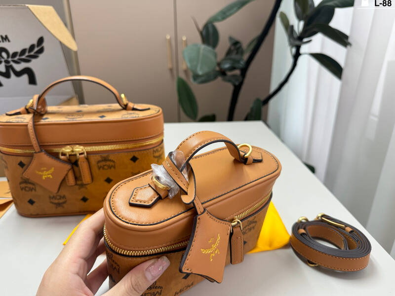 MCM Visetos 25x18x10cm shoulder bag — Premium Replica
