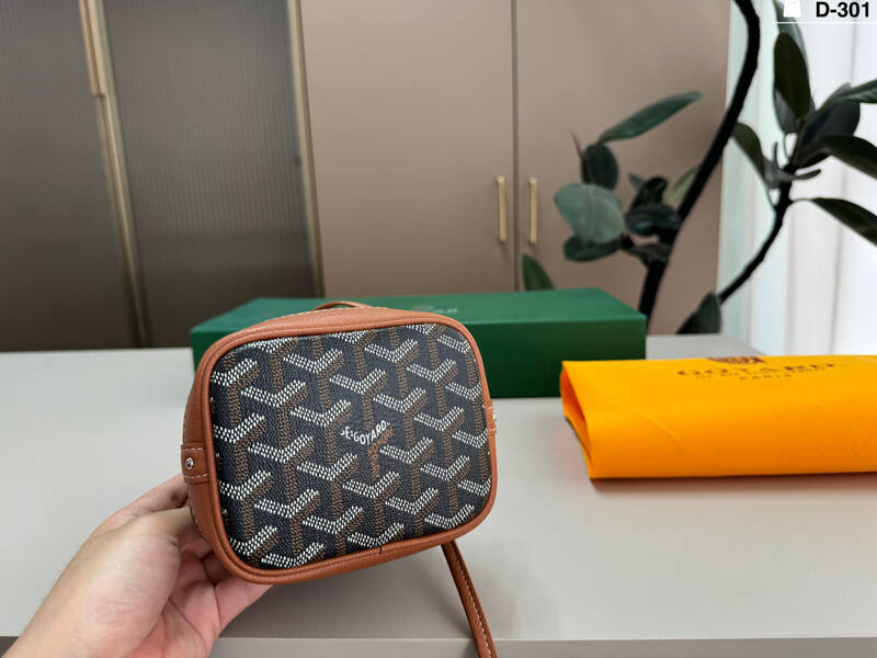 Goyard Brown shoulder bag — 1:1 Replica