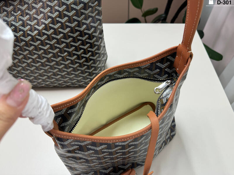 Goyard Brown 25x18x10cm shoulder bag — Premium Replica