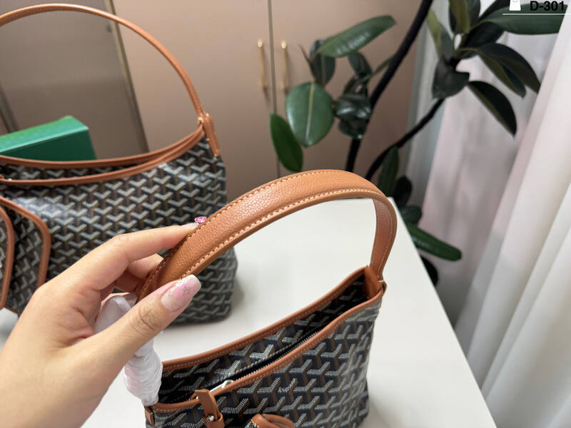 Goyard Brown 25x18x10cm shoulder bag — Premium Replica