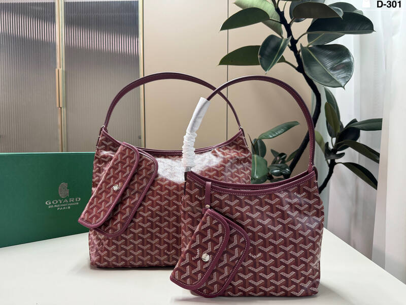 Goyard shoulder bag — Top Quality Replica
