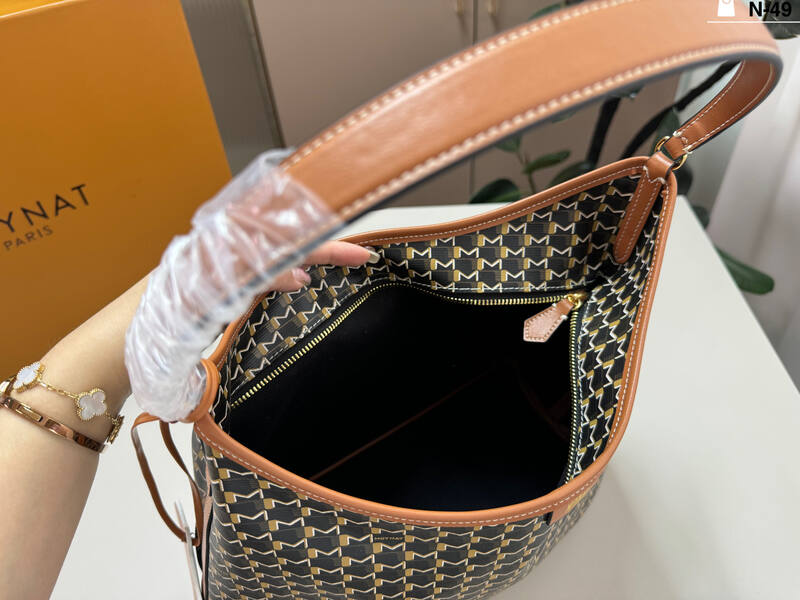 Goyard Monogram shoulder bag — 1:1 Replica