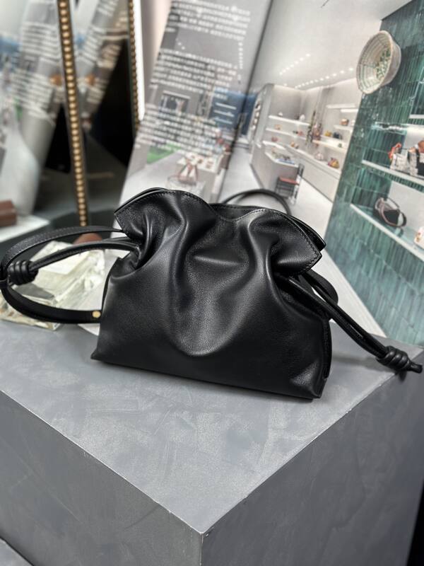 Loewe Black shoulder bag — 1:1 Replica