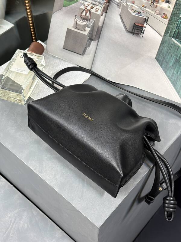 Loewe Black shoulder bag — 1:1 Replica