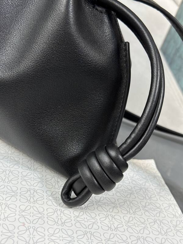 Loewe Black shoulder bag — 1:1 Replica
