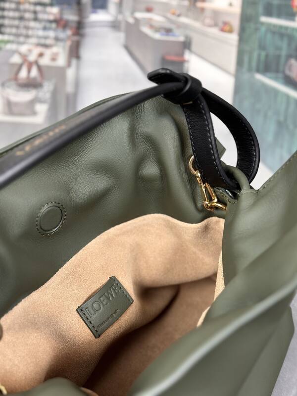 Loewe Green shoulder bag — Top Quality Replica