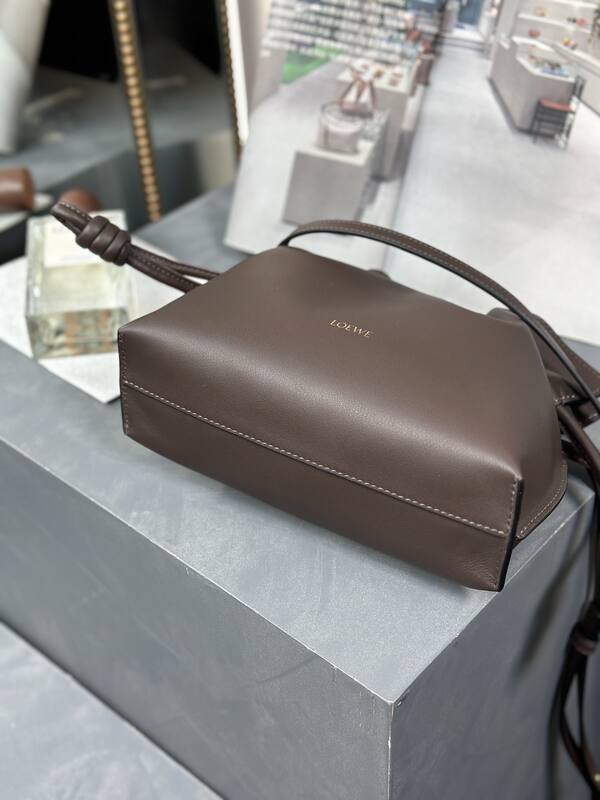 Loewe Brown shoulder bag — Top Quality Replica