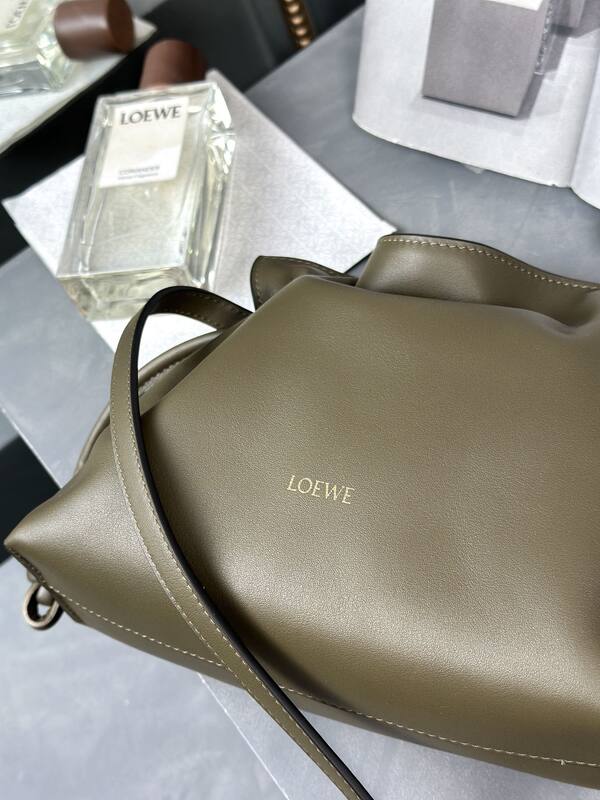 Loewe Green 25x18x10cm shoulder bag — AAA Quality Replica