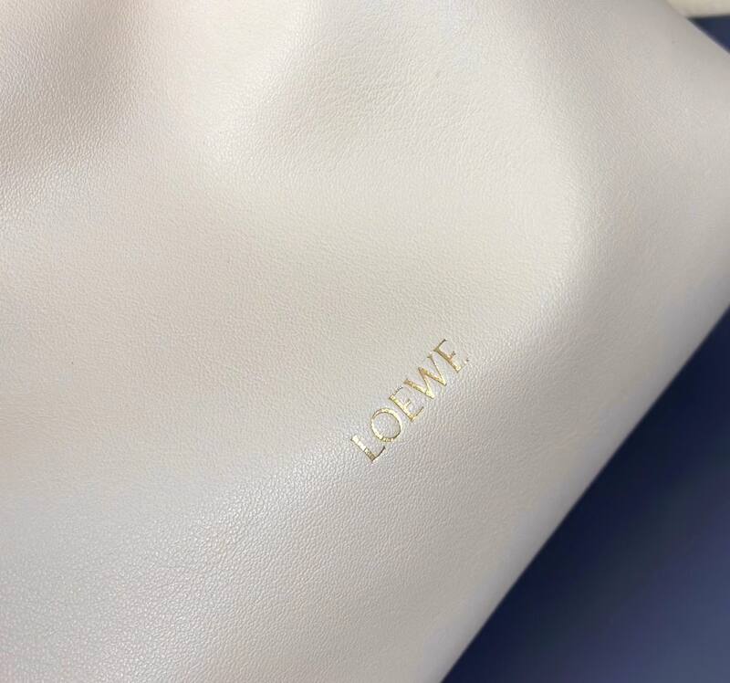 Loewe Beige 25x18x10cm shoulder bag — Premium Replica