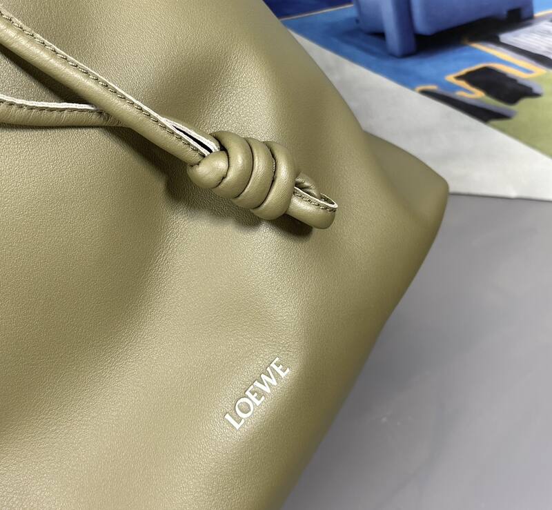 Loewe Green shoulder bag — AAA Quality Replica