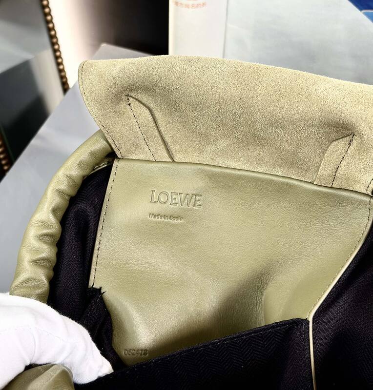 Loewe Green shoulder bag — AAA Quality Replica