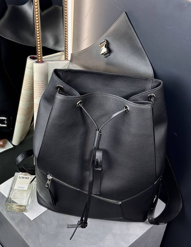 Loewe Black shoulder bag — Premium Replica