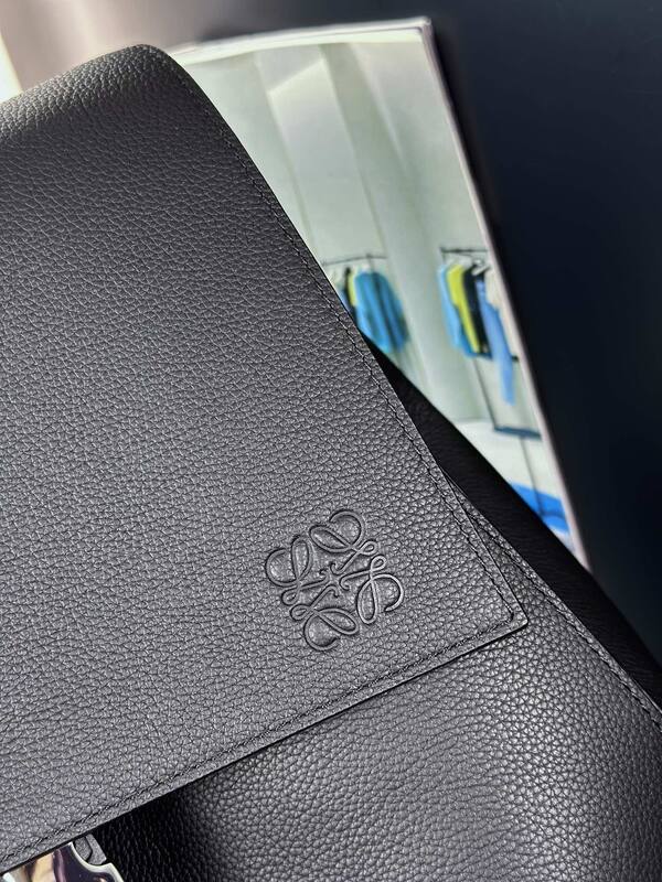 Loewe Black shoulder bag — Premium Replica