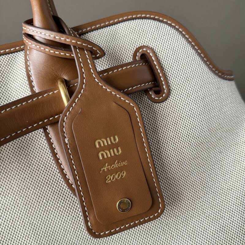 Miu Miu Brown shoulder bag — AAA Quality Replica