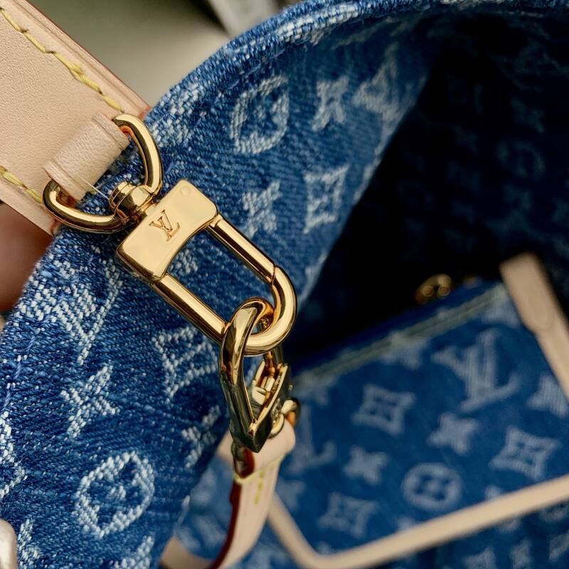 Louis Vuitton M28107 Blue Denim Monogram 16 x crossbody — Premium Replica