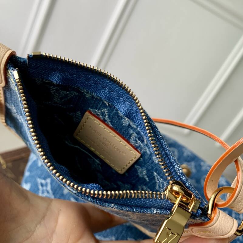 Louis Vuitton M28107 Blue Denim Monogram 16 x crossbody — Premium Replica