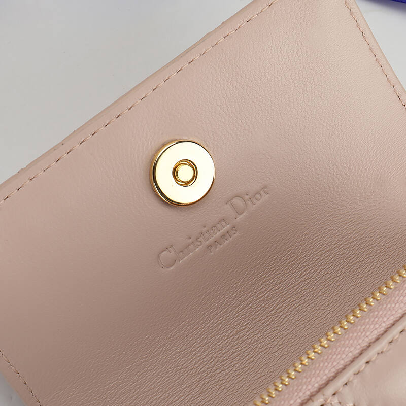Dior S0966OQDC M01E TU Beige everyday — Top Quality Replica