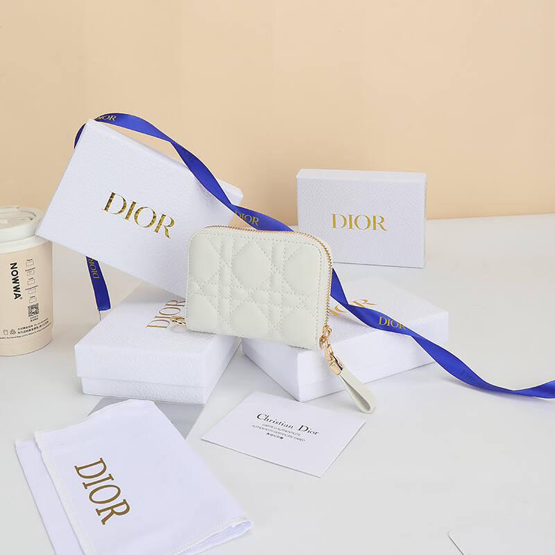 Dior White mini crossbody — Premium Replica