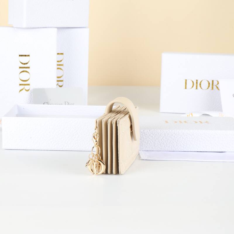 Dior S0074ONMJ Beige card holder — AAA Quality Replica
