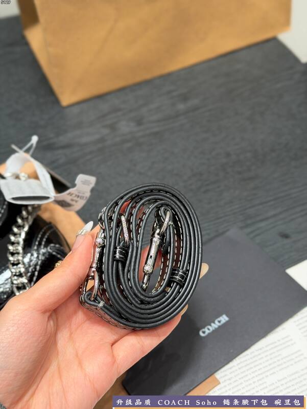 Coach Black shoulder bag — 1:1 Replica