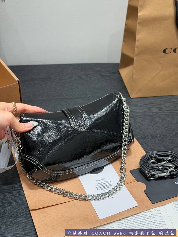 Coach Black shoulder bag — 1:1 Replica