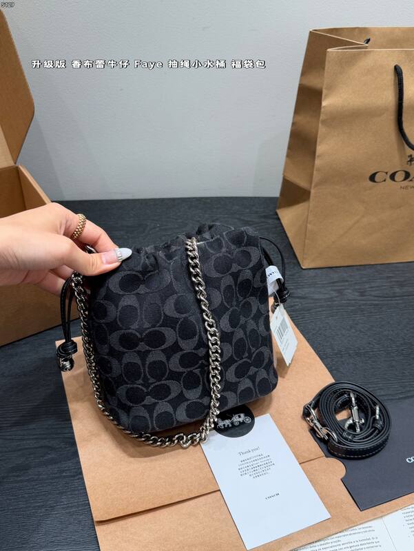 Coach Monogram 25x18x10cm shoulder bag — Top Quality Replica