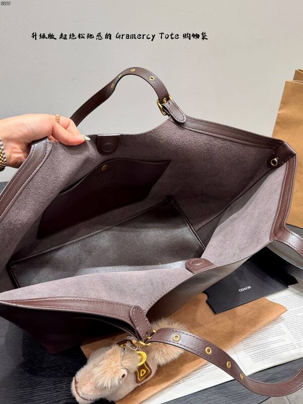 Coach Brown shoulder bag — AAA Quality Replica