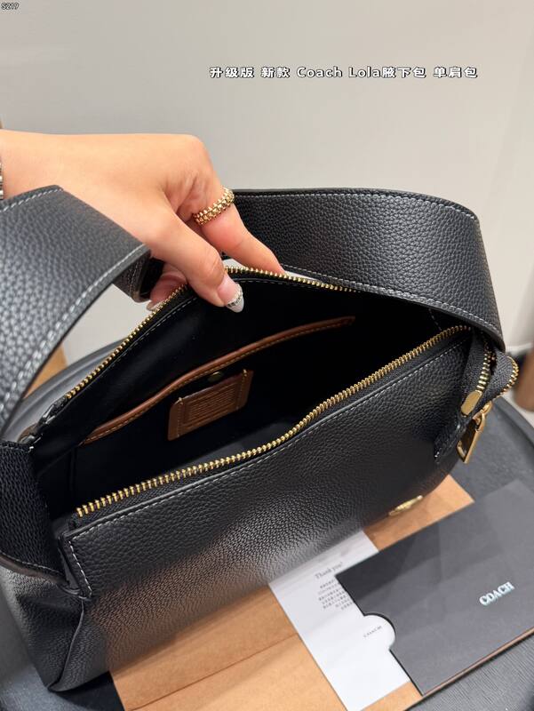 Coach Black shoulder bag — AAA Quality Replica
