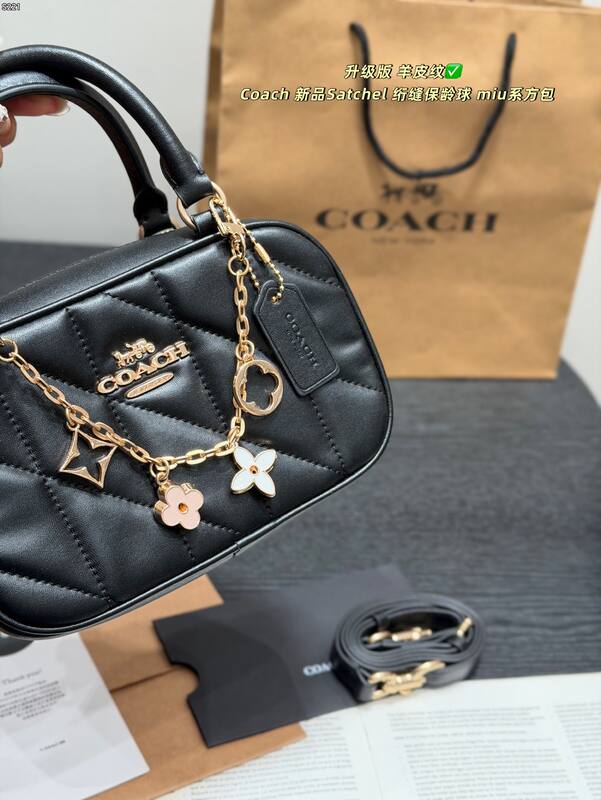 Coach Lambskin 25x18x10cm shoulder bag — Top Quality Replica
