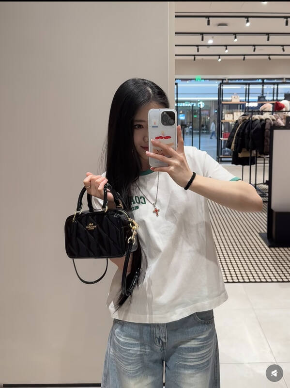 Coach Black 25x18x10cm shoulder bag — Premium Replica