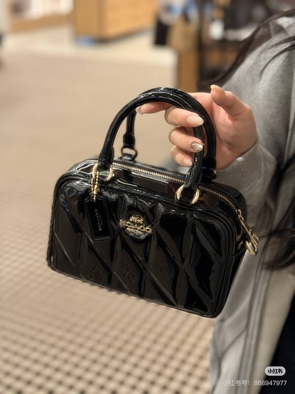 Coach Black 25x18x10cm shoulder bag — Premium Replica