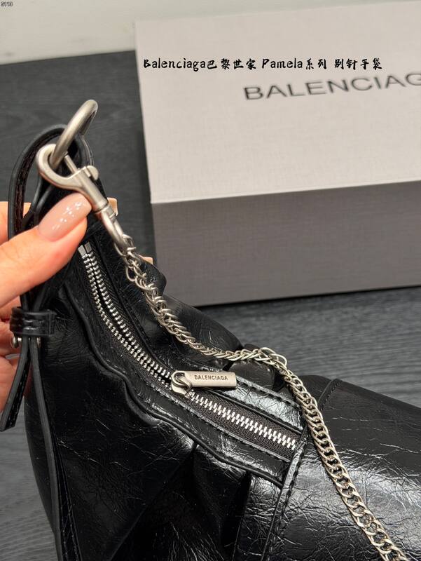Balenciaga Black shoulder bag — 1:1 Replica