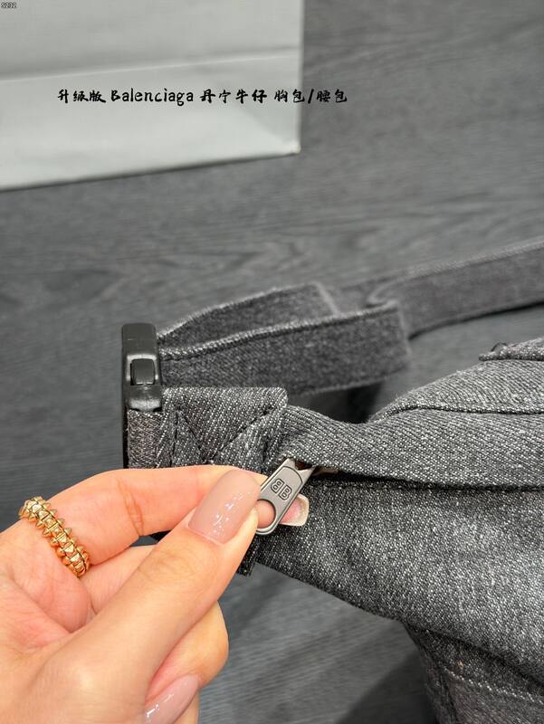 Balenciaga Grey shoulder bag — 1:1 Replica