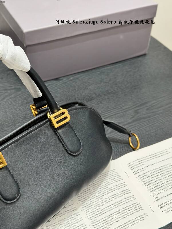 Balenciaga Black shoulder bag — 1:1 Replica