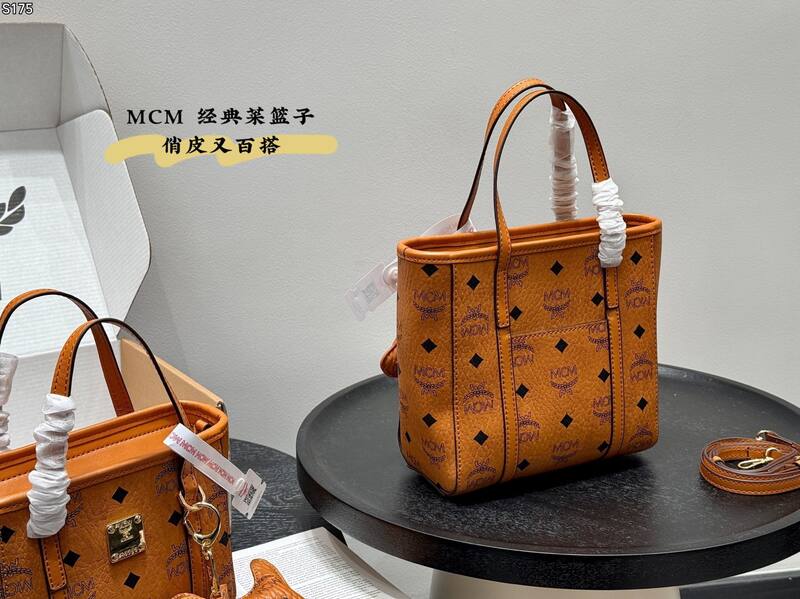 MCM Toni Visetos shoulder bag — AAA Quality Replica