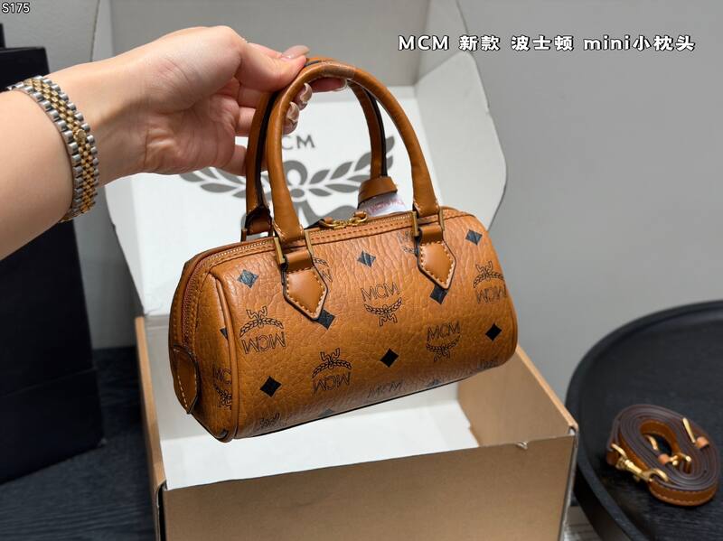 MCM Visetos shoulder bag — 1:1 Replica