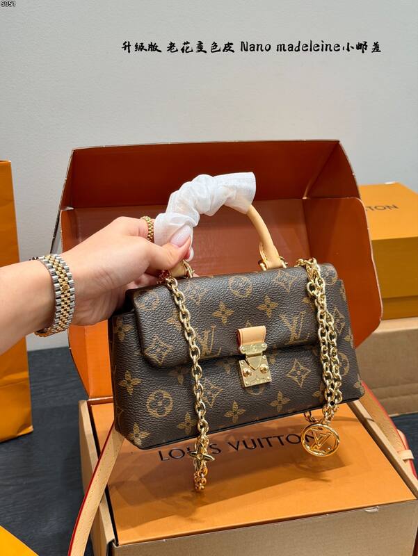 MCM Monogram shoulder bag — 1:1 Replica