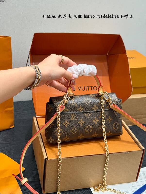 MCM Monogram shoulder bag — 1:1 Replica