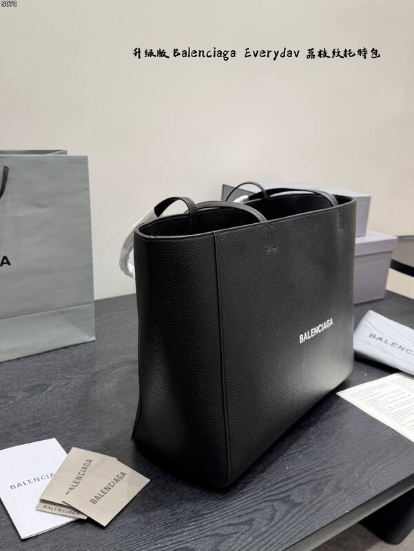 Balenciaga Black shoulder bag — AAA Quality Replica