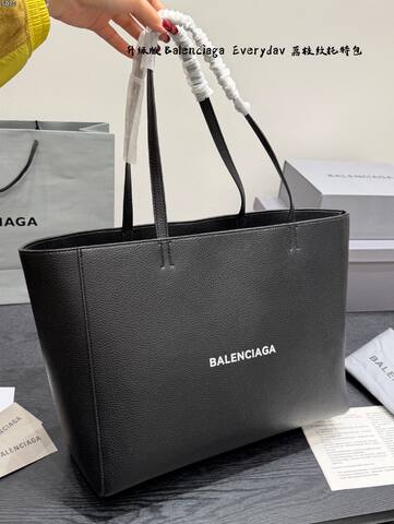 Balenciaga Black shoulder bag AAA Quality Replica