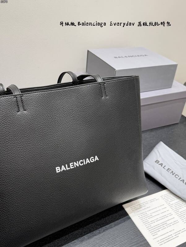 Balenciaga Black shoulder bag — AAA Quality Replica