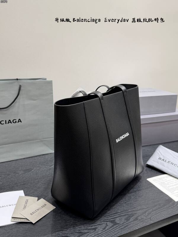 Balenciaga Black shoulder bag — Premium Replica