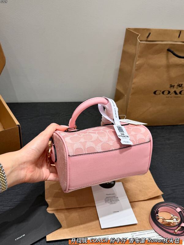 Coach Pink shoulder bag — AAA Quality Replica