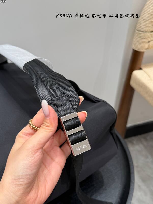 Prada Black shoulder bag — Top Quality Replica